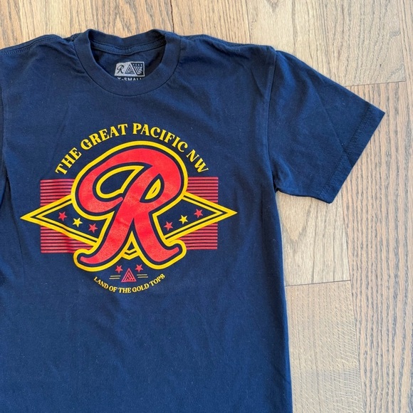 Rainier The Great Pacific NW Beer Graphic Navy T-Shirt Size X-Small - Picture 4 of 8